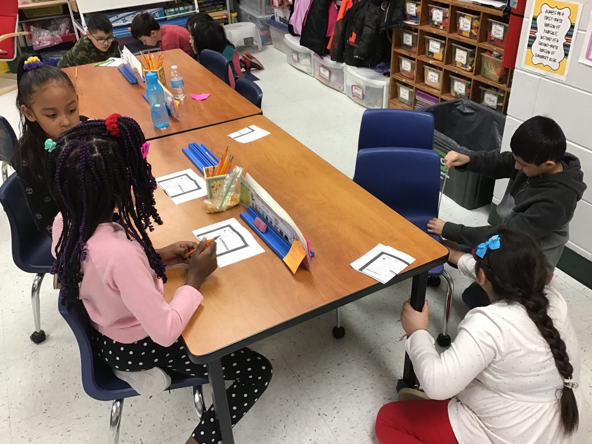 MrsKomosaClass's tweet photo. We are learning how to measure in feet and inches. @McGannMr @CArmendarizMxwl @MsAcosta220 https://t.co/B80ikXO6Jv