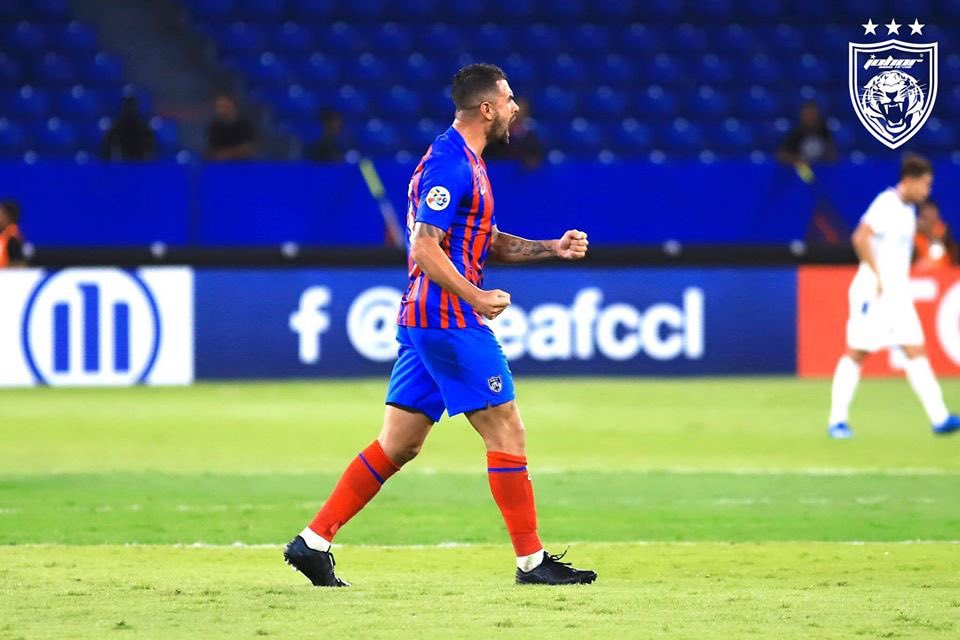 OfficialJohor's tweet photo. AFC CHAMPIONS LEAGUE 2020 | 3 MARCH 2020

Full Time

JDT [2-1] SUWON SAMSUNG BLUEWINGS
(Gonzalo Cabrera 13'(pen) / Maurício dos Santos Nascimento 73')
(Terry Antonis 51')

More photos at https://t.co/XfCri9s7Wk https://t.co/ap8TqWgjMP