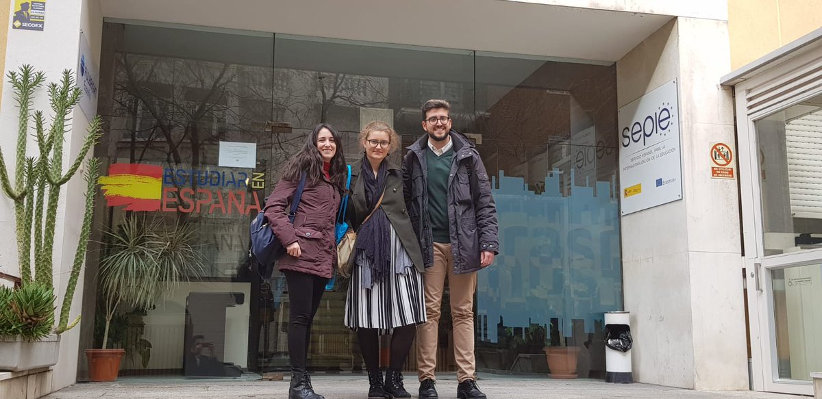 sepiegob's tweet photo. 🔝 Gran día el de hoy intercambiando ideas e impresiones 💙

👉 #ErasmusPlus National Agencies Jobshadowing on Communication -@kmkpad 🇩🇪 &amp; @sepiegob 🇪🇸 - 

🔝 Muchas gracias Maria Birkmeir por visitarnos 🙌 

ℹ️ https://t.co/bQN9qgAdHv

@EUErasmusPlus
@UniversidadGob https://t.co/Itg0jVHoMA
