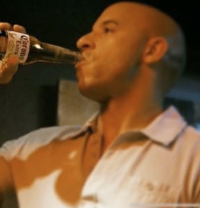 コロナビール飲んでいる時の自分の姿イメージ。ワイスピのドム（ヴィンディーゼル）。w
#コロナウィルス対策
#コロナに負けない