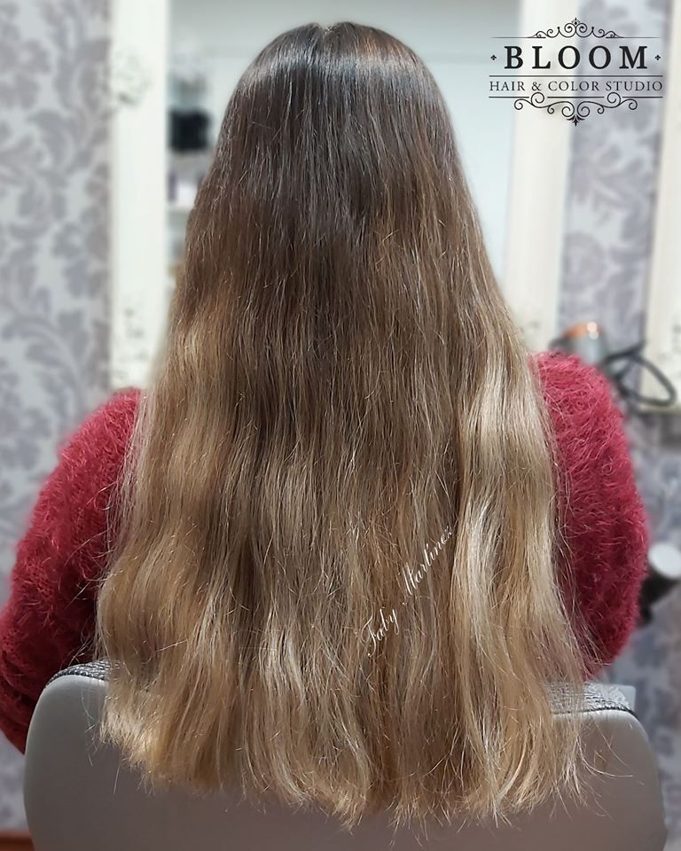 BloomHairColor's tweet photo. 𝐑𝐞𝐭𝐨𝐪𝐮𝐞 𝐝𝐞 𝐁𝐚𝐥𝐚𝐲𝐚𝐠𝐞, refresh de color y corte en capas para @pauliggallo⁣⁣
⁣⁣
📍Av. Apoquindo 5681, Local 67, Las Condes, Región Metropolitana. Metro Manquehue. ⁣⁣
⁣⁣
𝐀𝐠𝐞𝐧𝐝𝐚 𝐭𝐮 𝐡𝐨𝐫𝐚 a nuestro👉 WhatsApp +56962008098⁣⁣
Te esperamos!⁣⁣ https://t.co/0iO85wehrD