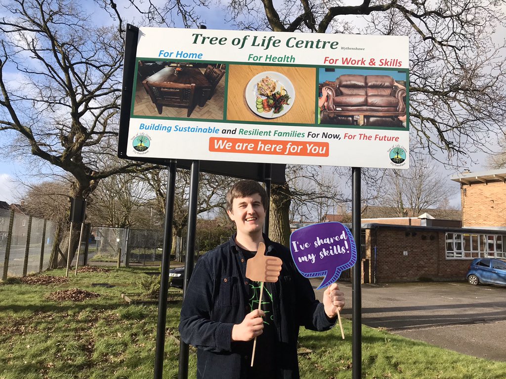 Treeoflifecentr's tweet photo. Weβre #DoingESVdifferently today! Jack from @McrCommCentral has joined us to help us to get to grips with #twitter #digital and has designed us some posters-all in one day! π https://t.co/42TYy2EwXq