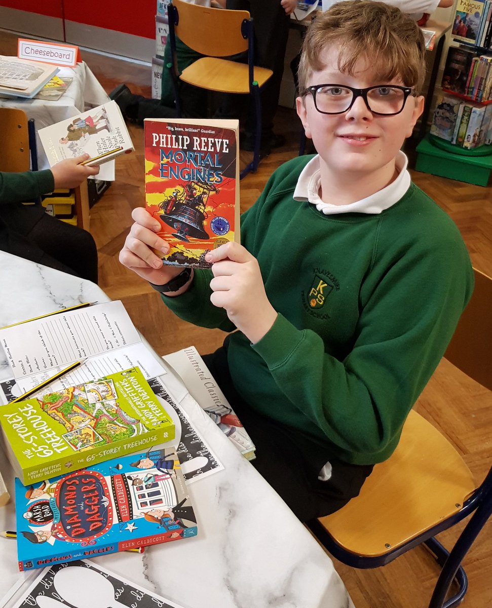 KPSFeed's tweet photo. #KPSSchoolLibrary A smashing session at lunchtime with Years 5 and 6, who came for a taste of some of Knavesmire's favourite reads in our lovely library! #KnavesmireCharacter #Curious #WeLoveReading https://t.co/OqtgHMEK0u
