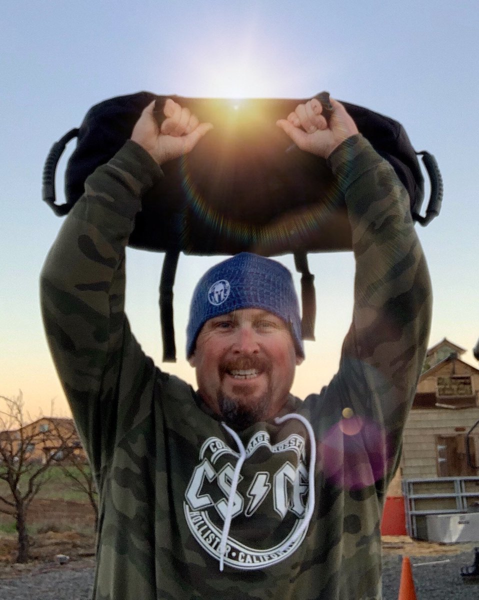 DaveWestrick's tweet photo. My 65 lb sandbag has a name. After a fundraiser for Relay for Life San Benito...a donor came up with “Victor”. Victor shall be my training partner for my season of  @SpartanRace and @HurricaneHeats #arooarooaroo https://t.co/LtH2VRtGze