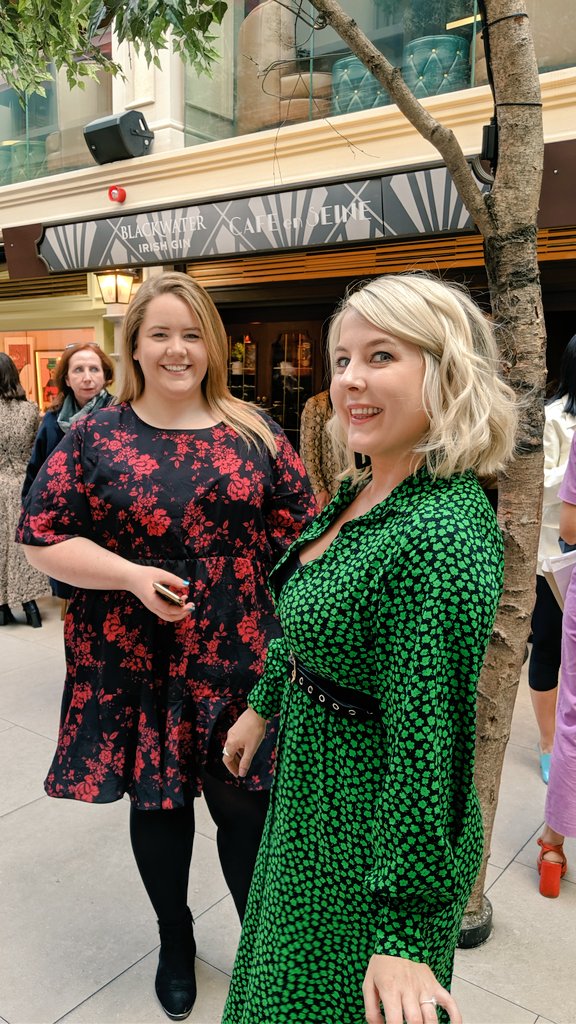 _niamhdev_'s tweet photo. Today we launched the 2020 @VIPmagaz Style Awards! To mark our new Sustainable Fashion category, I wore a second hand dress ☀️ #pmvipstyleawards https://t.co/moBg2t8B7N