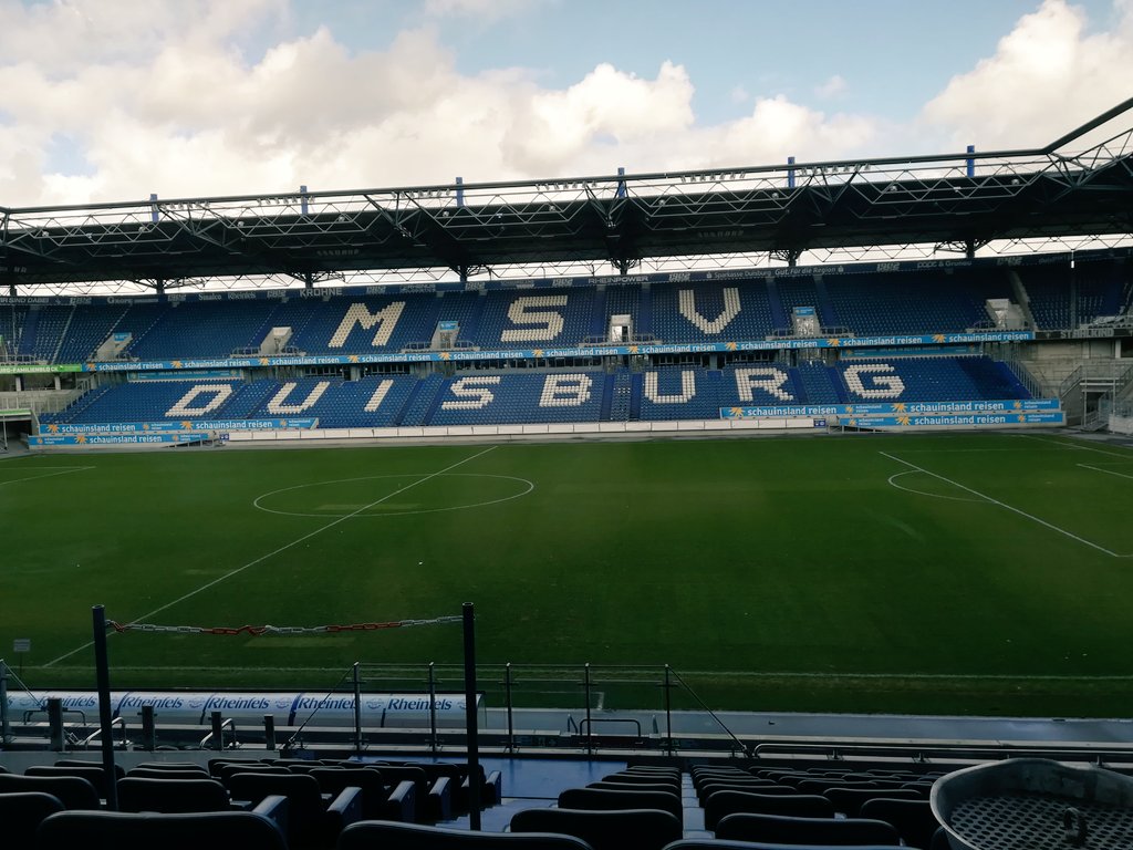 Talking about player development <a href="/MSVDuisburg/">MSV Duisburg</a>, Sports Experience big thank you <a href="/ArnoHermans/">Arno Hermans</a>