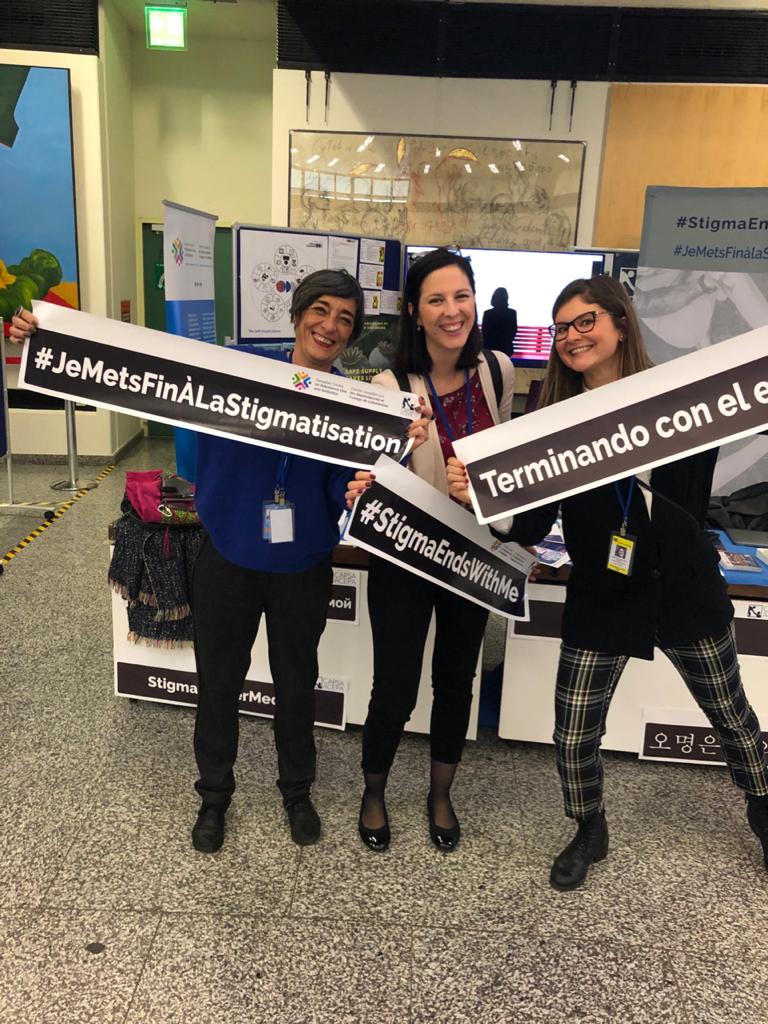 Dianova_org's tweet photo. Visiting colleagues at the @CAPSACanada stand with ED Gord Garner from @CAPSAOttawa, @ThunderbirdPF some great conversations to end the stigma #StigmaEndsWithMe #QuitStigmaNow #CND63 #CND2020 https://t.co/bcMfn6PT09
