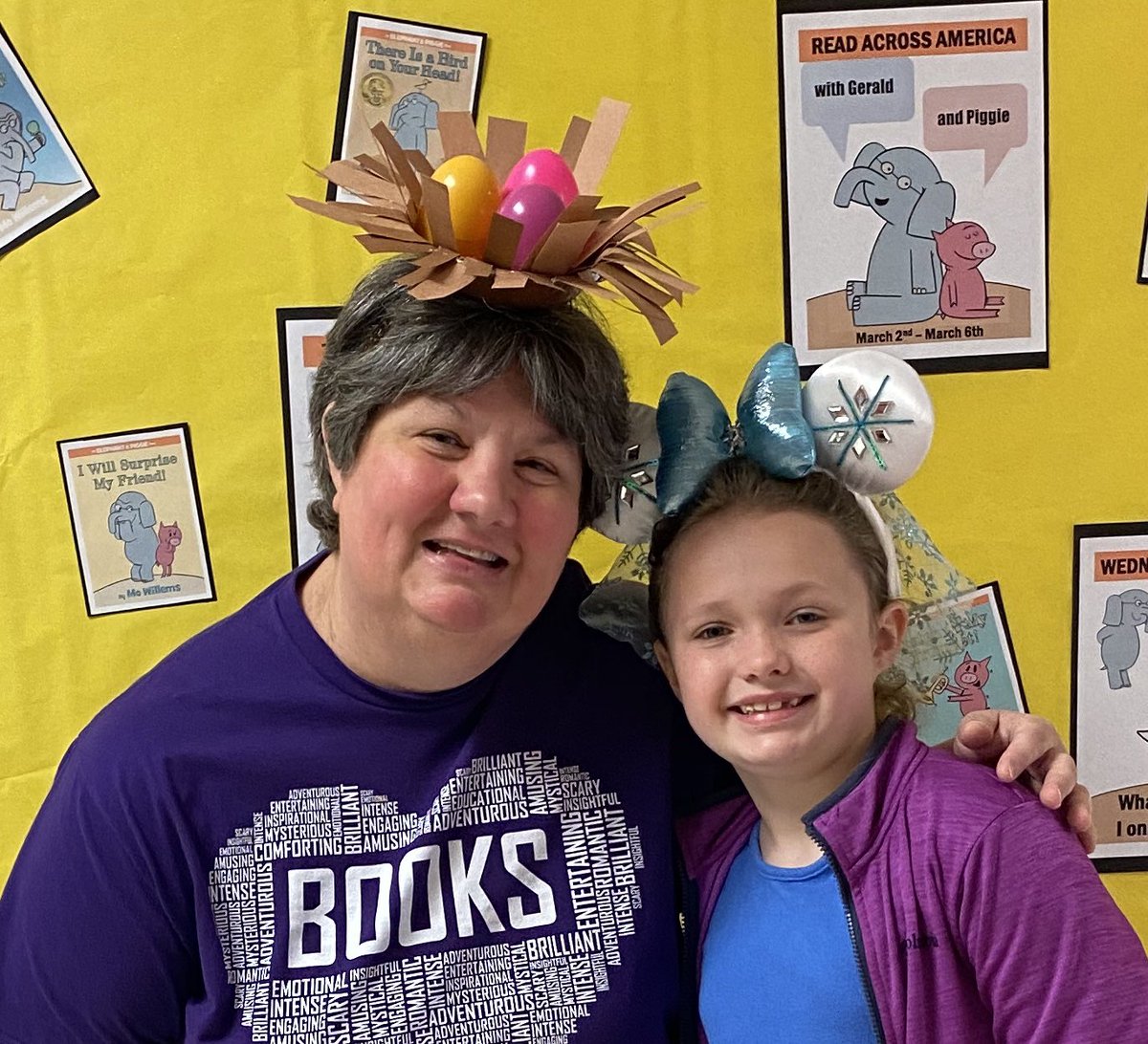 CarverCubsRead's tweet photo. We are loving hat day!  #ReadAcrossAmerica https://t.co/0iPGWyaMKw