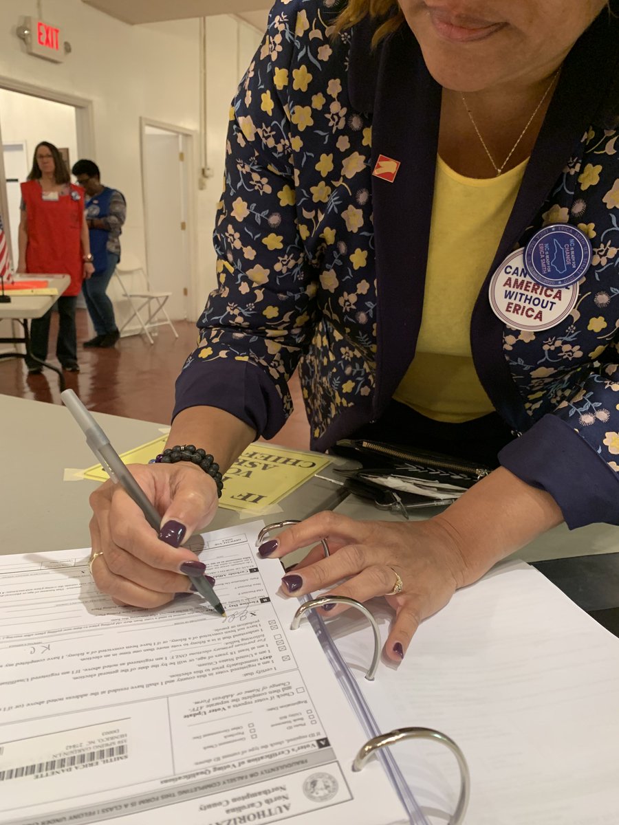 EricaforUS's tweet photo. I voted today! Did you?
#Erica2020 #EricaforUS #NorthCarolina #NCDemocrats #Blackwomenlead #VoteBlue https://t.co/StJsCIlCpR