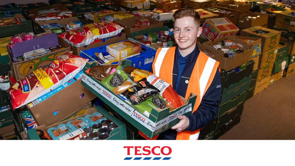Tesco's tweet photo. This one goes out to our incredible customers and volunteer colleagues in Rhondda Cynon Taf, who pulled together to donate two lorry loads of food to the families affected by Storm Dennis. We can’t thank you enough for your generosity. 
#EveryLittleHelps https://t.co/SImf0StCI7