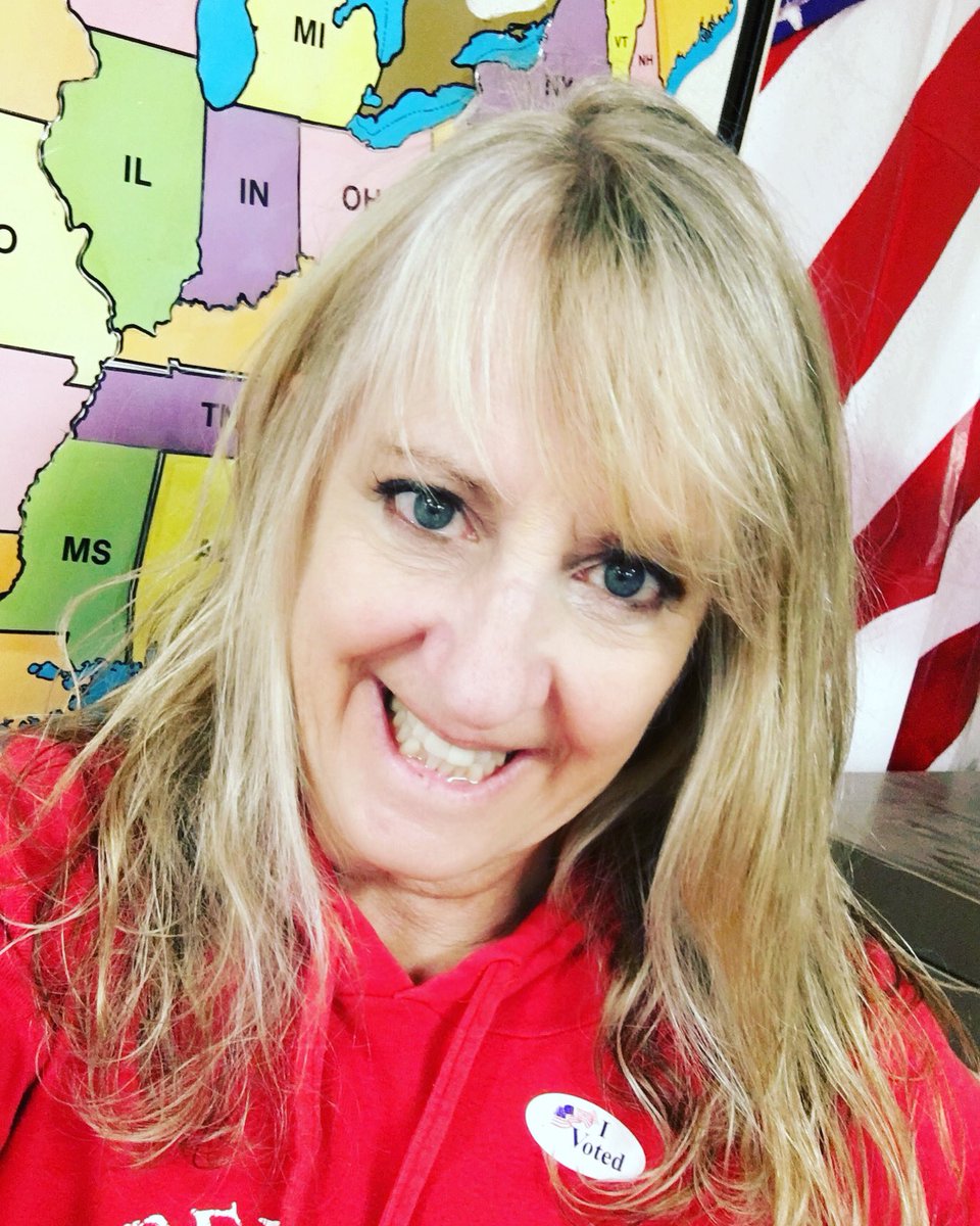 toriteaches's tweet photo. Let’s do this! #RocktheVote #PoliticsisLife #teacherlife https://t.co/5klp17koT1