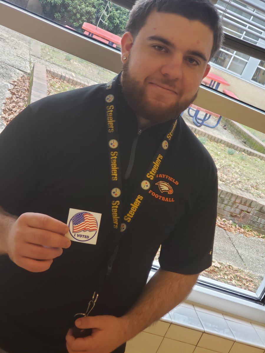 KoachQue's tweet photo. @that_yianni_kid got caught voting!! I'm so proud of him share your photos #hawksvote #firsttimevoter https://t.co/Kp25fXZgSC