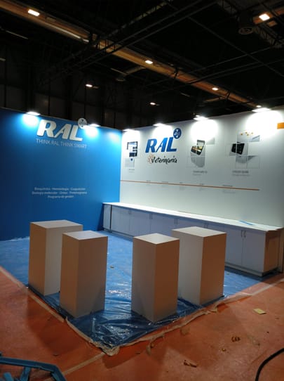 raltecnica's tweet photo. El stand de RAL ya está casi listo para #IberzooPropet20 https://t.co/uLaWi4wSIK