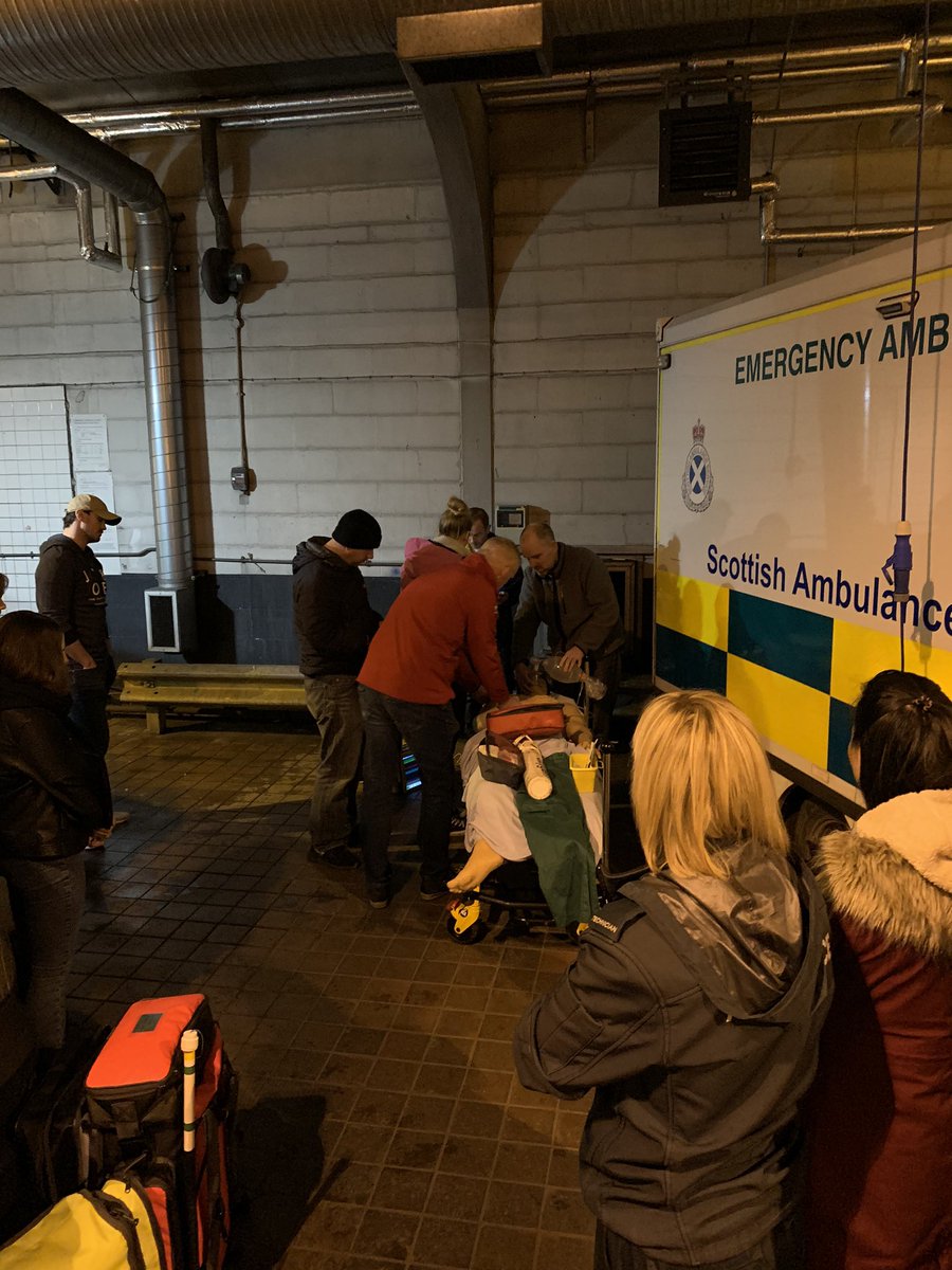 @EMRSscotland delivering #cpd locally <a href="/Scotambservice/">Scottish Ambulance</a> Glasgow South station around #oohTca improving inter professional #traumacare between red teams and green teams within <a href="/ScotTraumaNwk/">Scottish Trauma Ntwk</a>.   Thanks for your time guys!