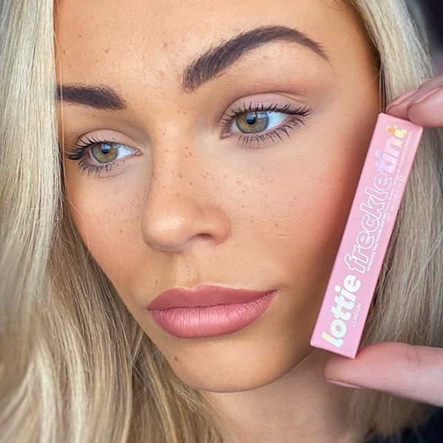 myLottieLondon's tweet photo. sunkissed babe @daniellaclarkx wears #freckletint ๐โจ #lottielondon available online @ultabeauty ๐ https://t.co/noFp9xY6bb
