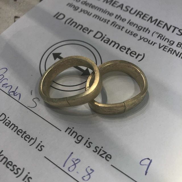 SilverSmitten's tweet photo. Learn how to make your own wedding bands in our step by step class!
.

https://t.co/4fFntt3SrJ
.
.
.
#theweddingbandworkshop #diywedding #labouroflove #18kgold #goldweddingrings #torontojewellery https://t.co/4q8SgNJfCi https://t.co/wpBhwxAzX4