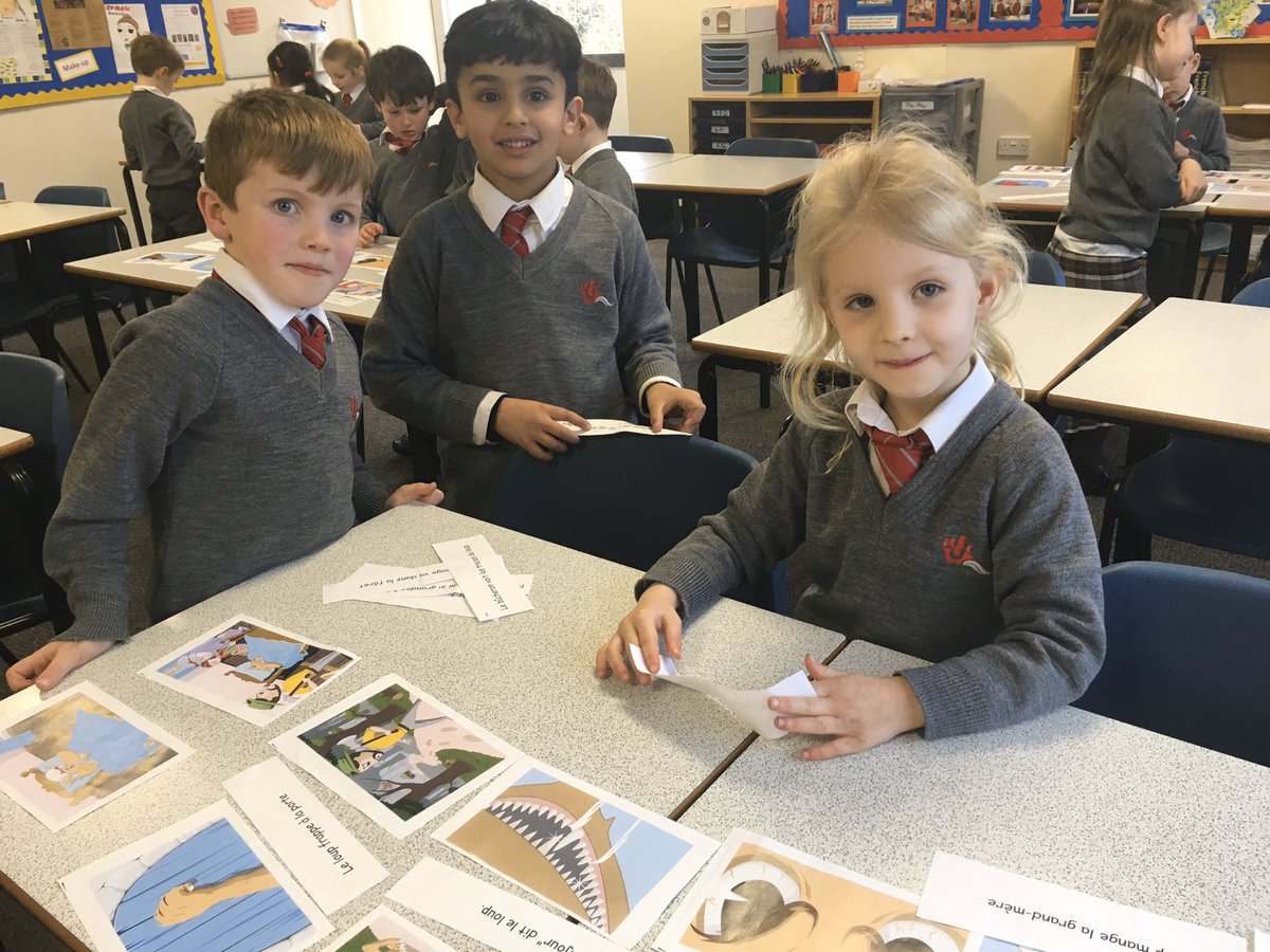 YMS_Languages's tweet photo. Y1 have enjoyed reading Le Petit Chaperon Rouge in their French lessons. Today they worked really well in their teams matching the pictures and the sentences to retell the story. Super collaboration ! https://t.co/XbU6zBqfHH