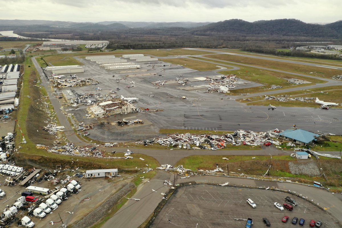 Will_Hostettler's tweet photo. John Tune Airport (KJWN) Nashville. Someone sent me this drone photo. #nashville #faa https://t.co/WdLONAKkRv