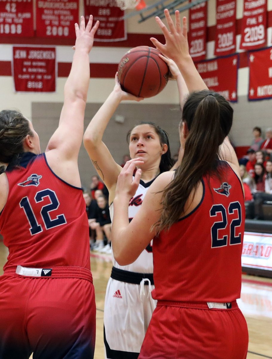 gv_wbb's tweet photo. Join us in wishing gritty junior baller, Jordan Kraemer, a very happy 21st birthday! 👀🛶🥳 #DrivenWithin #HappyBirthday https://t.co/2WI2129I6O