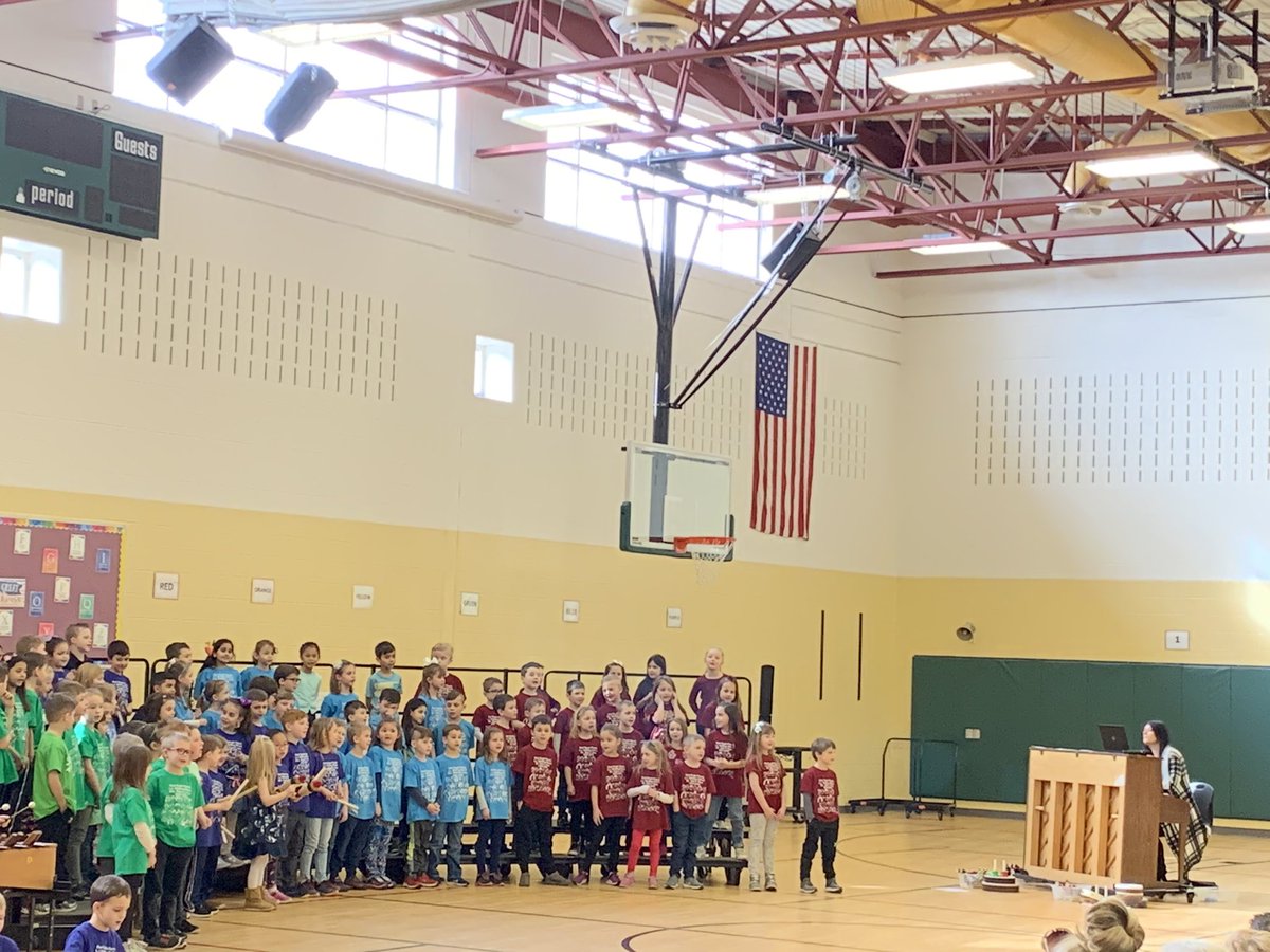 Schilling33C's tweet photo. Our 1st grade students did an amazing job during their “You Are Special to Me” concert! We are so proud of their performance! #SchillingPride #Spreadyourwings https://t.co/lG3vhbJcex