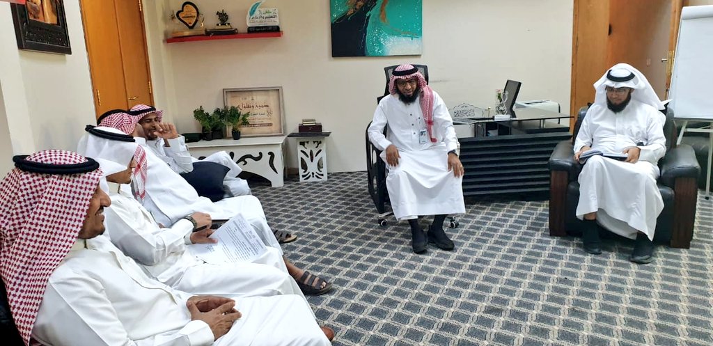 Safaifa1's tweet photo. لقاءات :
 مشرف النشاط العلمي بمكتب #تعليم_فيفاء الاستاذ: أحمد سالم الفيفي يحضر لقاء مشرفي  #شعبة_النشاط_العلمي  بتعليم صبيا لمناقشة مبادرة #كأس_التعليم في نسخته الثانية لمساراته  الثلاثة 
🔷مسار المواد العلمية واللغة العربية
🔶مسار التجارب العلمية الممتعة
🔷مسار الروبوت https://t.co/TQpnxQQcph