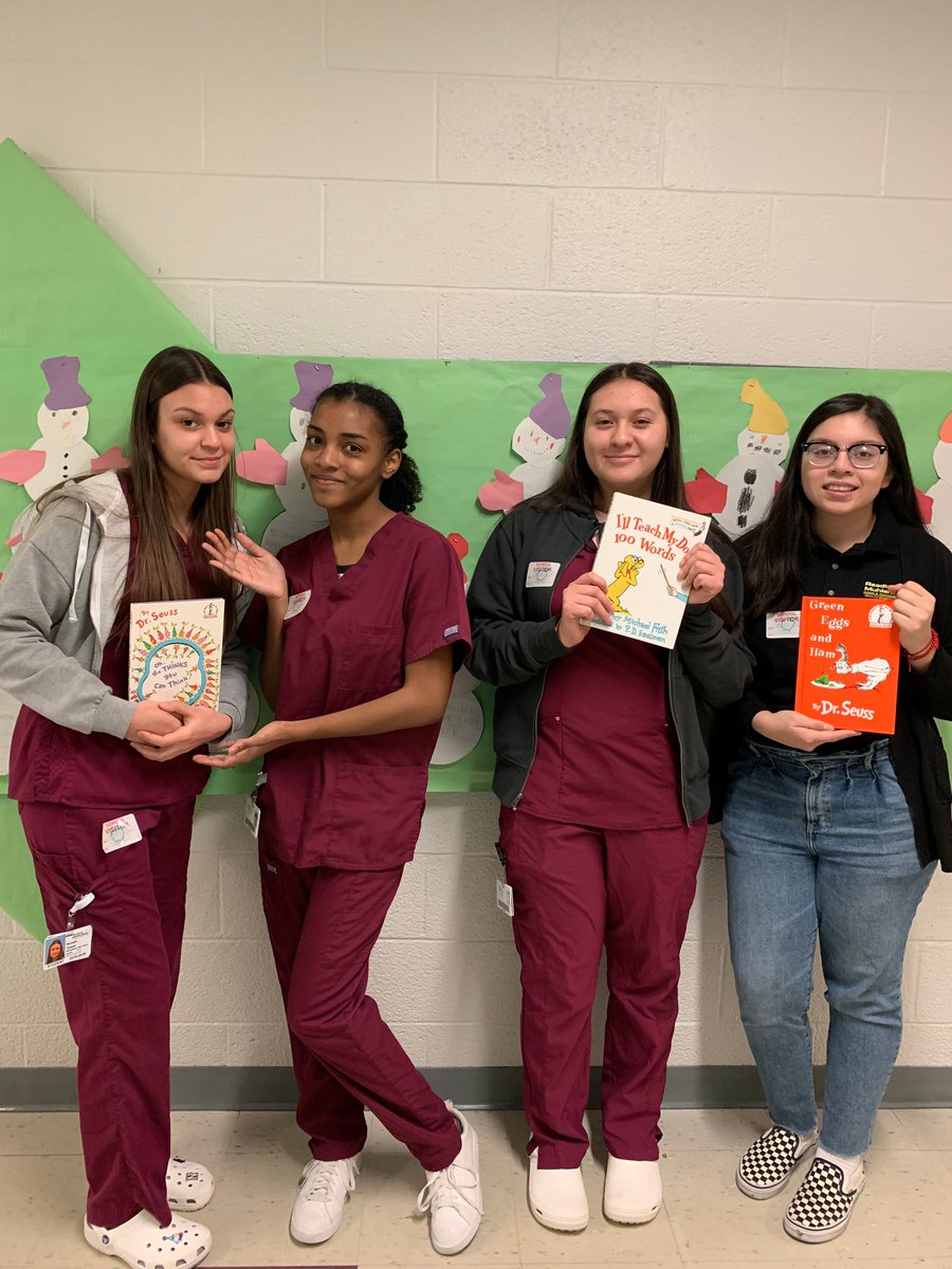 RdgMuhlCTC's tweet photo. Our NTHS students celebrated Dr. Seuss' birthday by sharing their love of reading with students from local elementary schools. Thank you Muhlenberg Elementary Center and 12th & Marion for having us! #RMCTC https://t.co/yXSnZmxHRZ