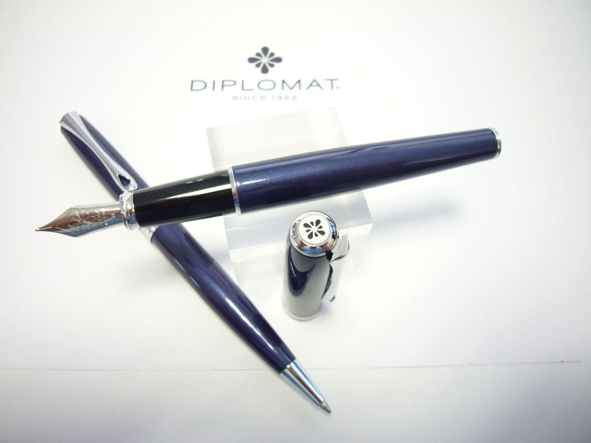Don't feel blue - it's Friday and we're signing off the week with a Diplomat Pen. Do you have yours?  #FridayFeeling #TGIF #Pens #Inkspiration bit.ly/39o5ME0