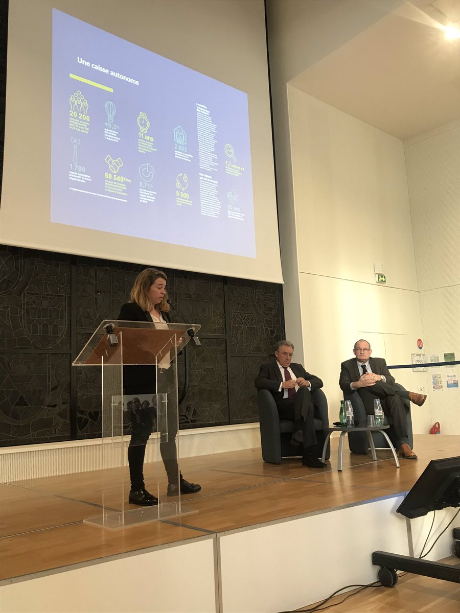 alexchatelet's tweet photo. Carrefour Réflexion à la #cciversailles par la #crccversailles @olivierodbab @f4fb4b avec intervention de @marielerayer que nous remercions et le Président @FredericRogier #cavec sur la réforme des retraites #reformedesretraites https://t.co/rTn1XbcJJO