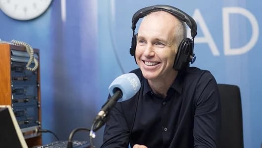 AgonyOaps's tweet photo. Guess who's on the #RayDarcy show on @RTERadio1 today?? Tune in now to find out!
.
#AgonyOAPS #RayDarcy #RTÉ #RadioOne #TuneIn #ListenLive #guesswho https://t.co/Ux0yKPRJnM