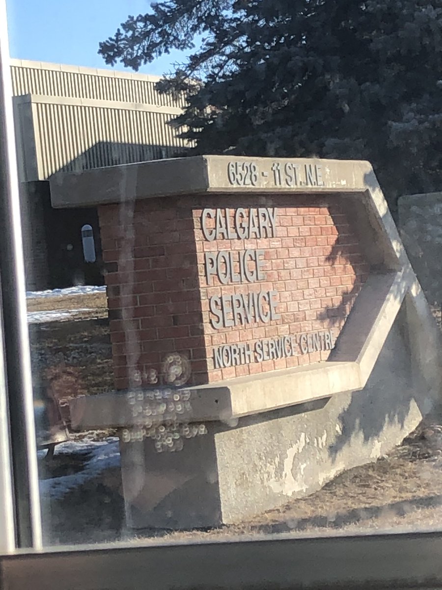 SamuelFrasier11's tweet photo. The Broadcast news students 
@SAIT are headed on field trip to calgary police traffic station, and that’s only the first stop today! Stay tuned. #RTBNNews #YYC #stop1of2 https://t.co/jmRNgeHGKv