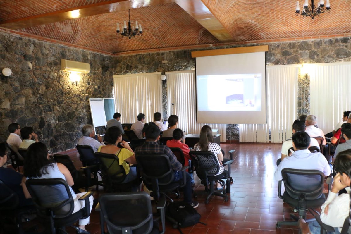 El Dr. Massimiliano Cannata de <a href="/supsi_ch/">SUPSI</a> imparte a distancia la conferencia “Open Science, FOSS4G and water resources” en las instalaciones del #IMTA. 💧💻

 #EspaciodeConocimiento de <a href="/catedraimta/">Cátedra UNESCO-IMTA</a> 🤓📚