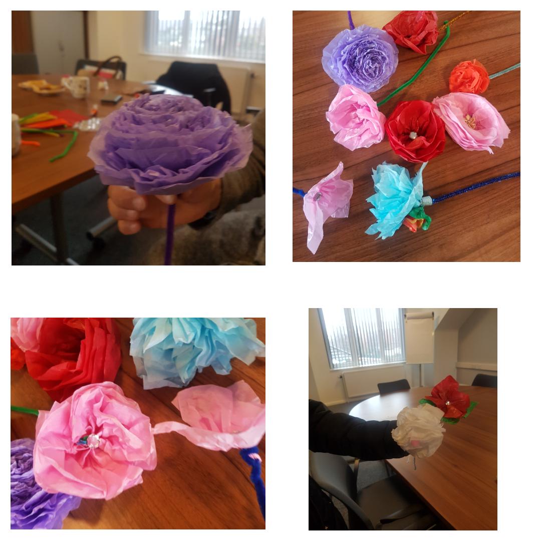 CHAI_Project's tweet photo. The talented mum's at @WernethPS CHAI made these lovely paper flowers for #IWD2020 to give to the inspirational women in their lives. Next week they will be making flower holders. #Reducingisolation #ConfidenceBuilding #skills #empowerment #DevelopingWomen #womensupportingwomen https://t.co/hazPvCWn9v
