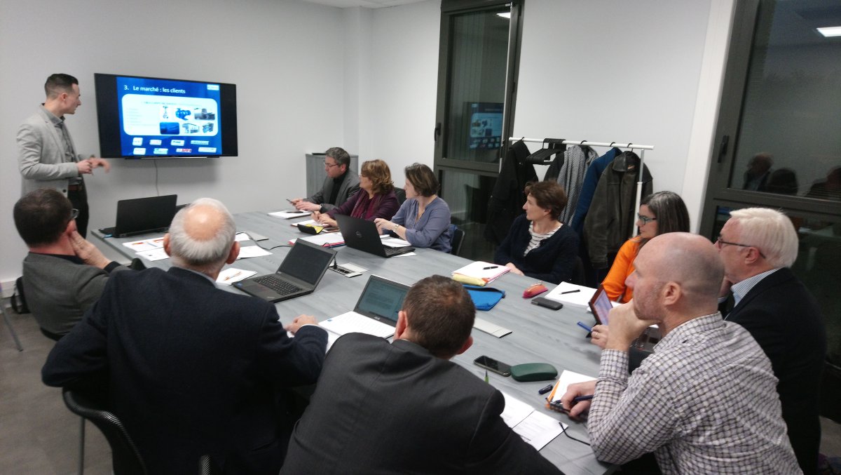 3CM_Cotiere's tweet photo. Formation "Faire évoluer sa micro-entreprise" le 16 Mars de 9h à 17h à la Pépinière d'entreprises NOV&CO à #Montluel #Côtière #3CM avec #CMA01 :
https://t.co/B9yinGWoIR https://t.co/P3YuVvgYee