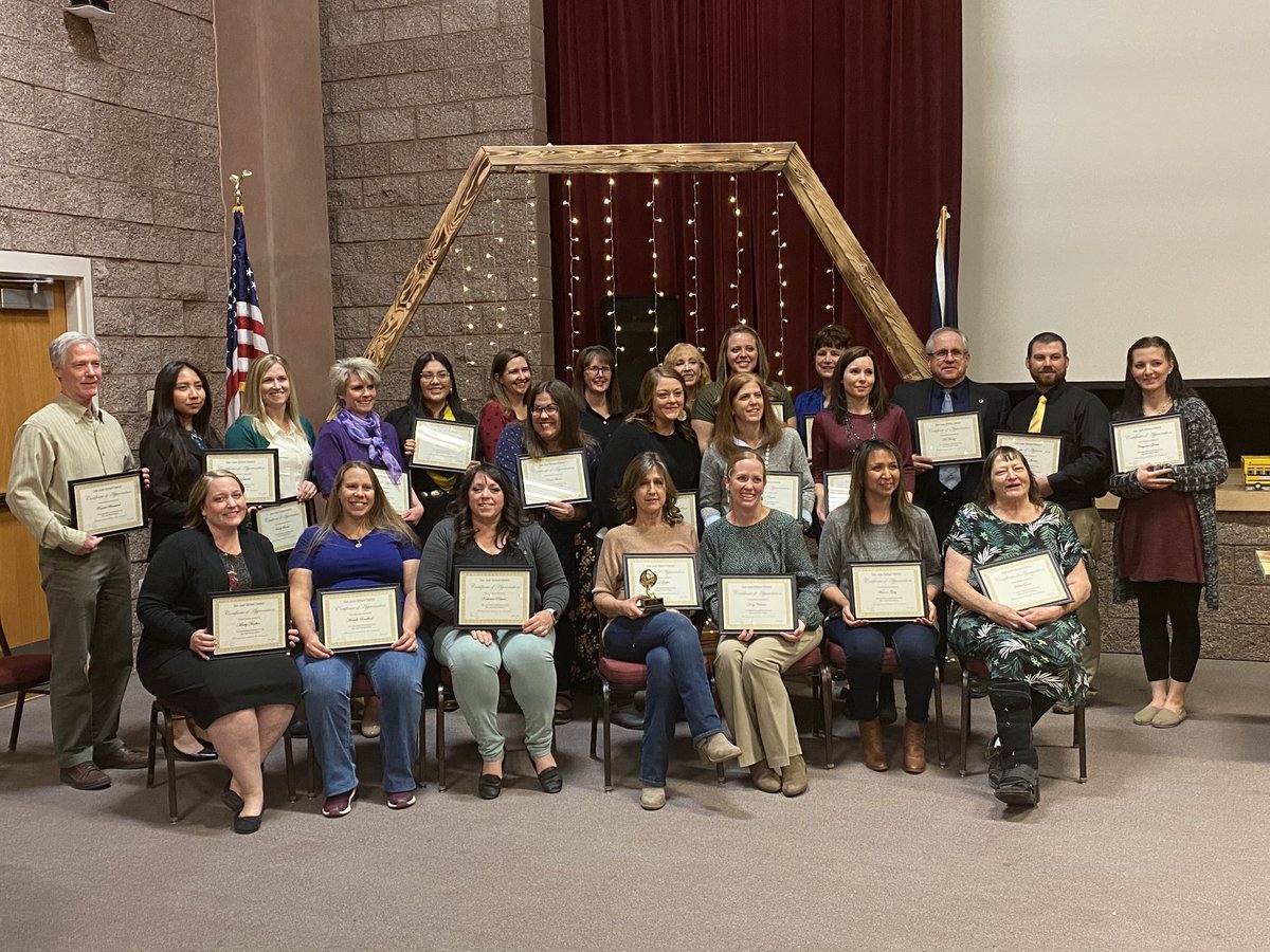 RonNielson_SJSD's tweet photo. Great evening recognizing our teachers and staff for all their hard work.  Congratulations to Shari Griffin for being named teacher of the year. https://t.co/5xPC6Z0U1S