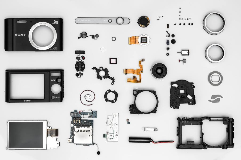 codewithstupid's tweet photo. Components are basic building blocks. That are used to break the very large sites in small reusable pieces. Which helps the developers to produce bug free and easyly testable product. https://t.co/9qftq0jUsp https://t.co/8lNNrwCEze