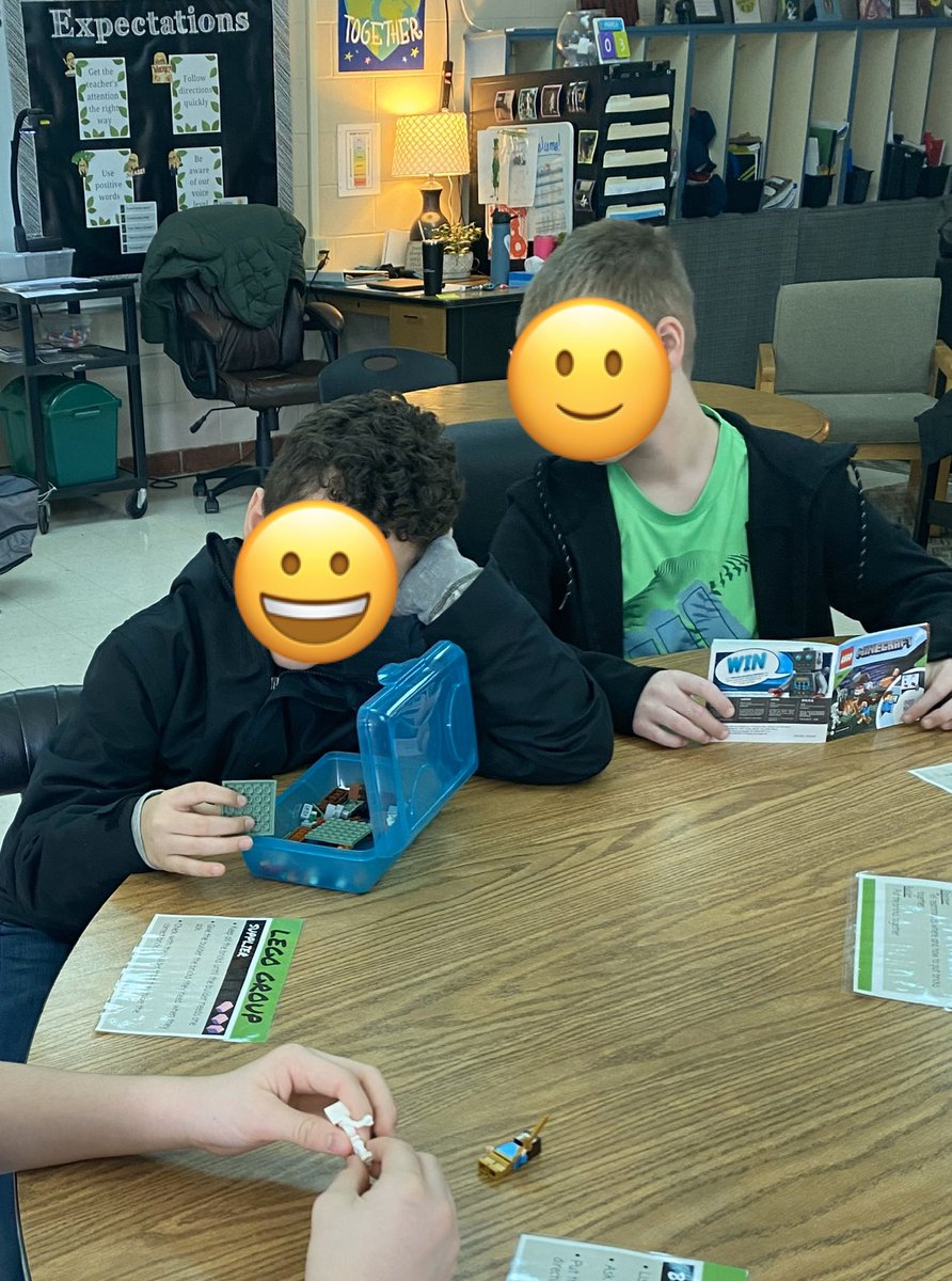 maryeortman's tweet photo. Each of my social skills classes has completed 1 LEGO group session and it’s amazing! It’s so cool to see the kids be so careful about their words and work together 😍
#OzarkLeads https://t.co/mDHEo4eAHu