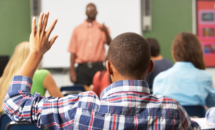 FirstgenForward's tweet image. As follow up to the #BlackFirstGen TwitterChat, The Black First-gen Collective released #BlackFirstGen Student Matter: A Call to Action. Available now: bit.ly/2VuZG0H!