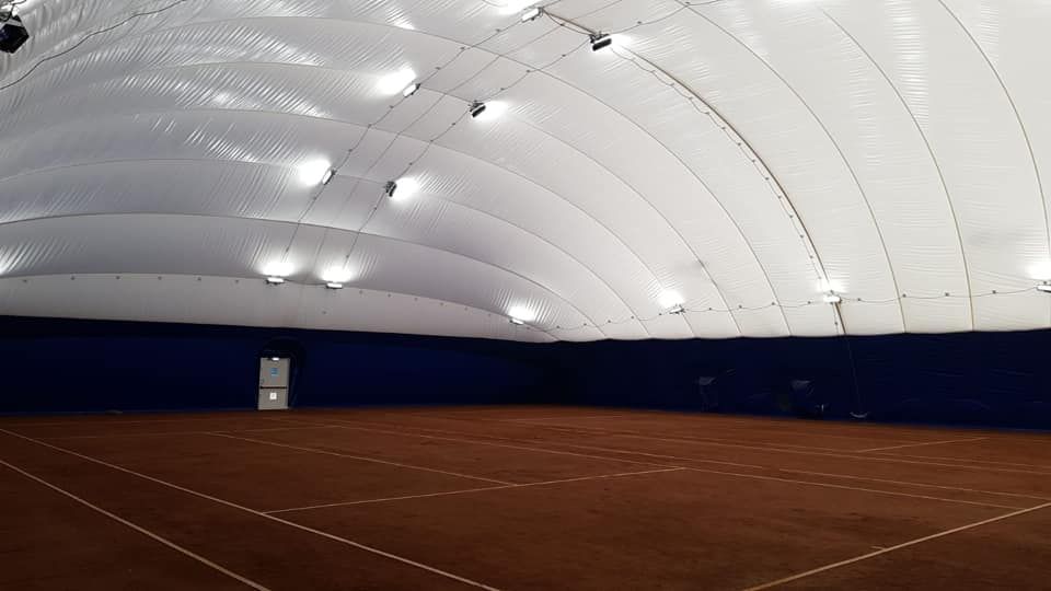 maffeisengineer's tweet image. The UK’s National Tennis Centre in Roehampton, South West London, is now covered by an Airdome designed by Maffeis Engineering and constructed by CIS 2000 - Cover Technology.
#MaffeisEngineering #CIS2000 #airsupportedstructure #NTC #AirSupported #AirDome

sporteimpianti.it/en/notizie/roe…