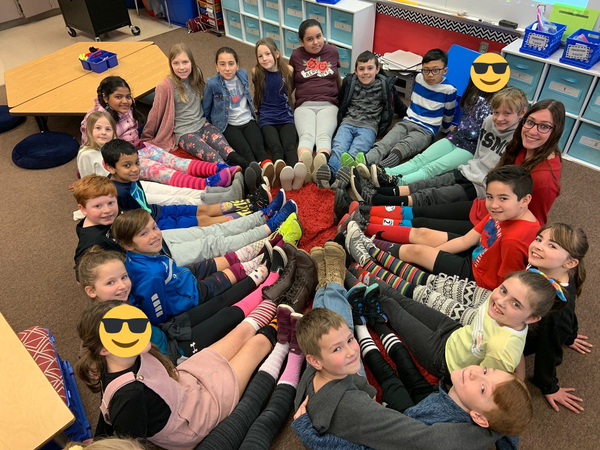 miss_toub's tweet photo. Happy Fox in Socks Day!!! Today we are wearing crazy socks! Thanks to Jenna’s Mom for being our mystery reader!! #cbgroveland #ReadAcrossAmerica 📚 🦊 🧦 https://t.co/E7dxahYQt9