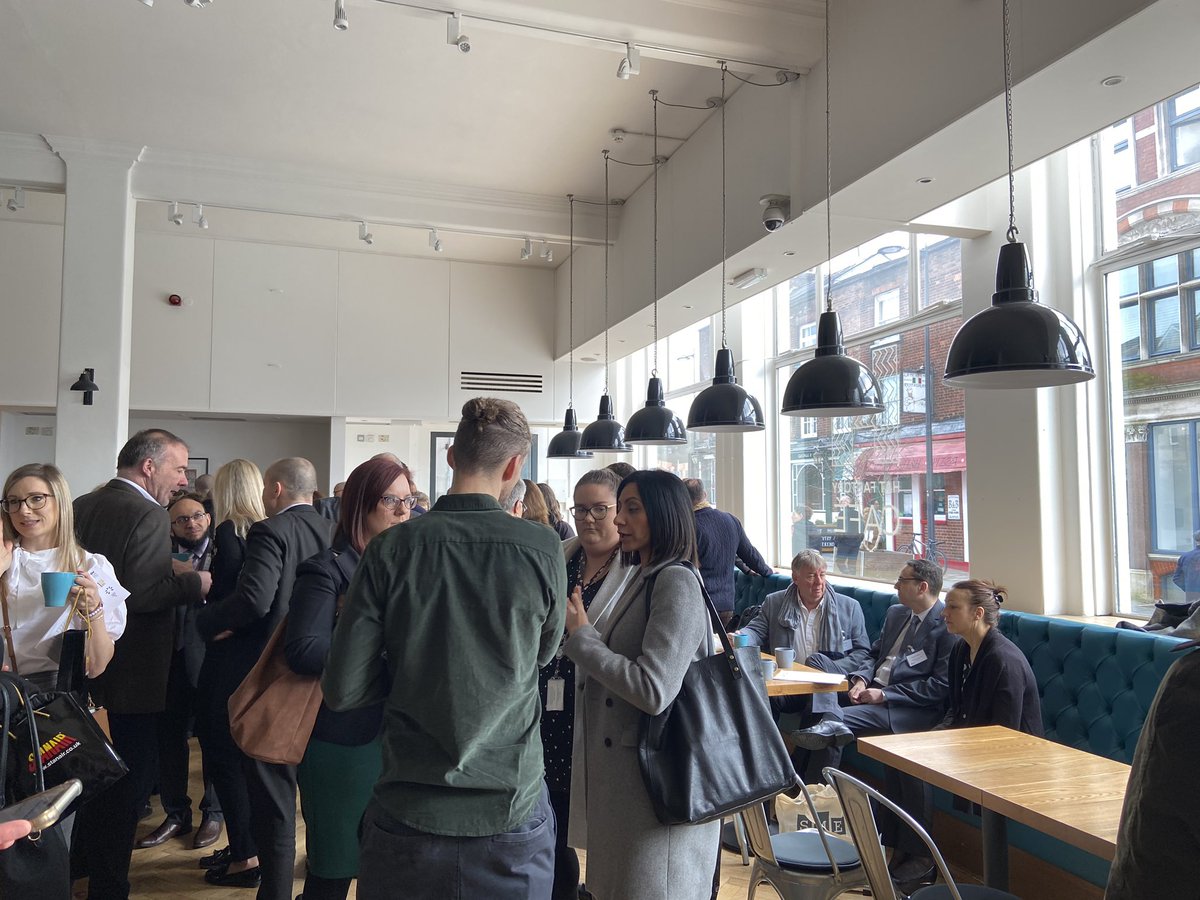 Great morning at ‘Connect Over Coffee’ #SMELutonBeds Launch Event hosted by the @BedsChamberInfo thank you to the @TheHatFactory for such an amazing venue.
Great to hear about this year’s awards & connect with local businesses. #LetchworthSEAT #TuesdayMotivation #Fleet https://t.co/uDANuTGdy1