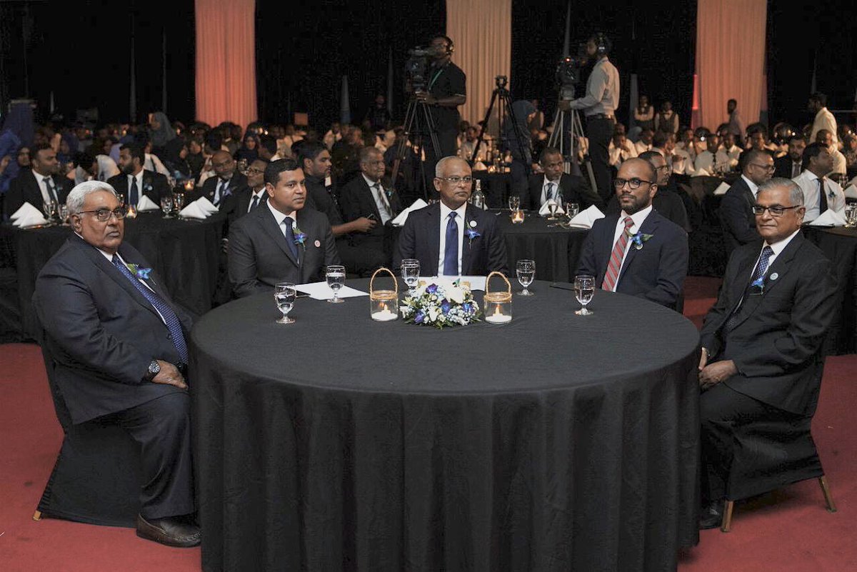 STELCOMALDIVES's tweet photo. ދިވެހިރާއްޖޭގެ ކަރަންޓުގެ ސިނާއަތަށް 70 އަހަު ފުރުމާއި ގުޅިގެން ބާއްވާ ޖަލްސާ ފެށިގެން ކުރިޔަށް ދަނީ
Event managed by @armyofoto Team
@ibusolih @HMughnee @presidencymv https://t.co/y4LkZeG1d3