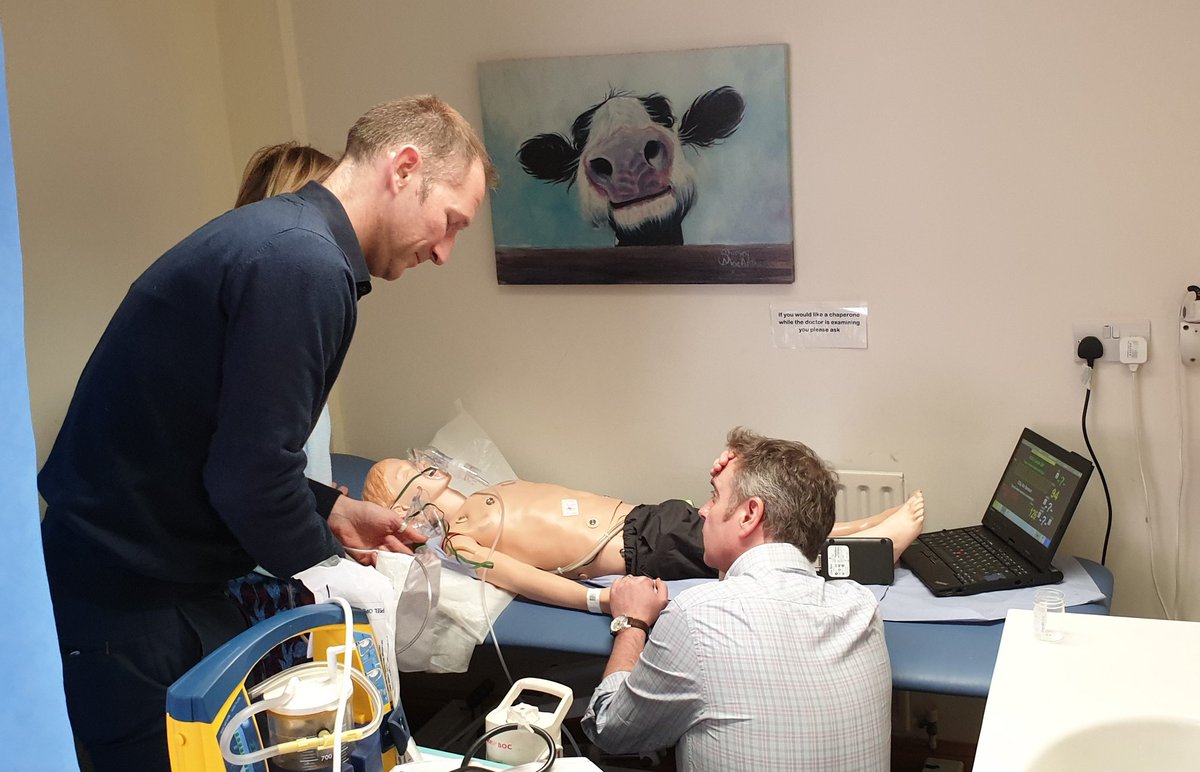RDE_Sim's tweet photo. #Simjr wants to be a #GP 😃

#GPSim in #Exmouth today at Rolle medical partnership

#Seizure @epilepsyaction
#Asthma @asthmauk 

#Announce the emergency 💡🚨
🔠
#salbutamol 🌬
#teamwork https://t.co/ndfpn0K8wt