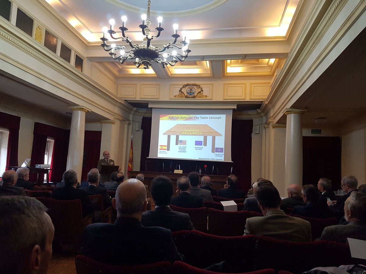 DiegoJMdJ's tweet photo. This morning at the Science and Military Arts Academy we have mastered our knowledge about @NATO & the #EU
Honored with the presence of the current & former Military Representative to #NATO & EU, among others, we have analyzed the Future #defenceEurope, threats & risk until 2035 https://t.co/fQrwero8kh