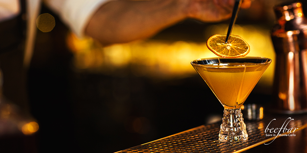 BeefbarMexico's tweet photo. Date un gusto con los mejores #drinks de la ciudad. ¡Sólo en #Beefbar! 

Reserva al: 52 63 88 95 https://t.co/wNaSTzNE2Q