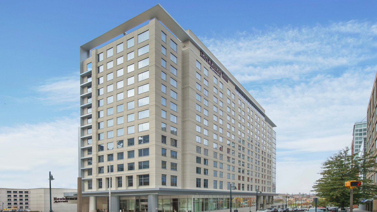 ResInnBaltimore's tweet photo. We're steps away from Johns Hopkins Hospital, JHU, and Royal Farms Arena, @RoFoArena. Location is everything.  https://t.co/fSL91Vas6b #bmore #resinnbaltimorejohnshopkins https://t.co/1zFpUy7Qs6