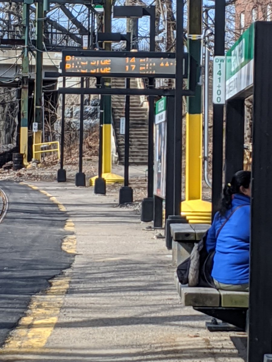 ActBrookline's tweet photo. Times &amp; schedule for the entire @MBTA D line are incorrect today. Sign at the stop said 16 min wait, but trolley arrived 1 min later. @transitapp is being fed bad info too so it's not accurate either. Not sure what's up, but travel planning will be a challenge today! https://t.co/rAoSNPOzgk