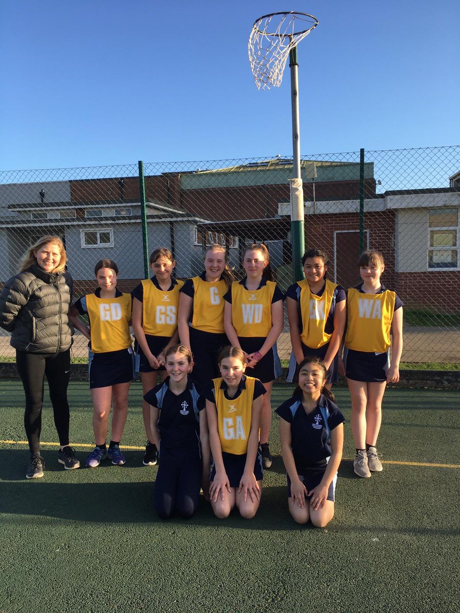 StRomerosCS's tweet image. Congratulations to our Year 7 netball team who won  13-6 in their match against TLA today.  All girls were superb! 👋👋👋 #Chatsmore #learninginfaith