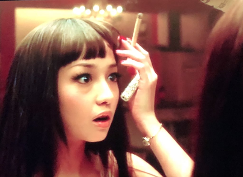 黒崎みさ Twitterissa 若い時他人の家でヘルタースケルター見てたら泣きすぎちゃって病み過ぎて映画の途中で逃亡したことある