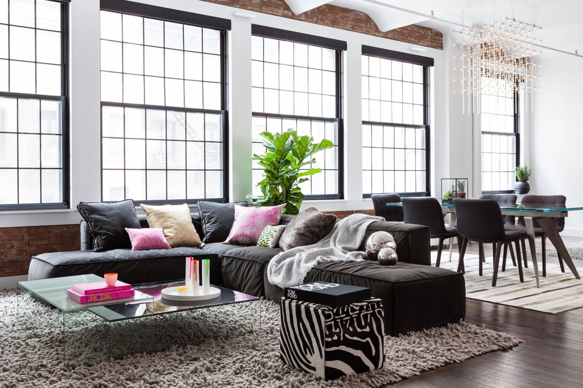 TNetwork's tweet photo. Those large windows and floating coffee tables are to die for 😍 https://t.co/LFpHPdTEHB