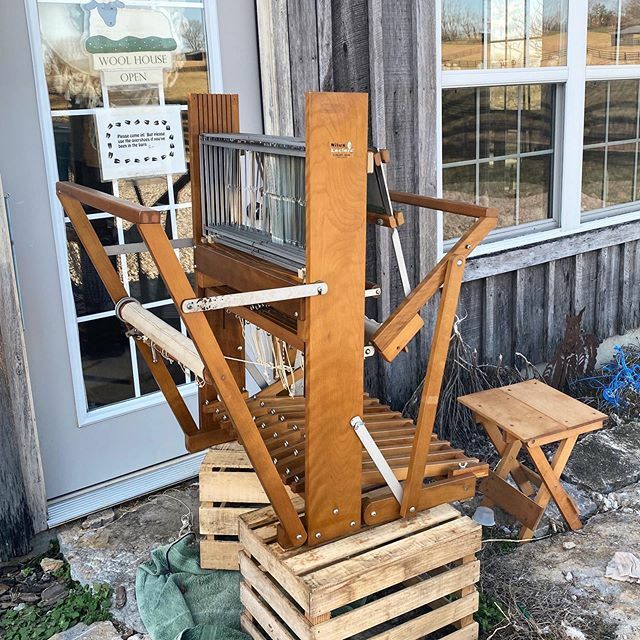 crazysheeplady's tweet photo. We have a new loom as well 😀. Big clean up job, but it’s now in good shape and ready to get back to work. Beautiful afternoon to work outside. .
#leclercloom #leclercminerva #woolhouse #teachingloom https://t.co/BWfuNjejzE https://t.co/EsAdwGPd5J